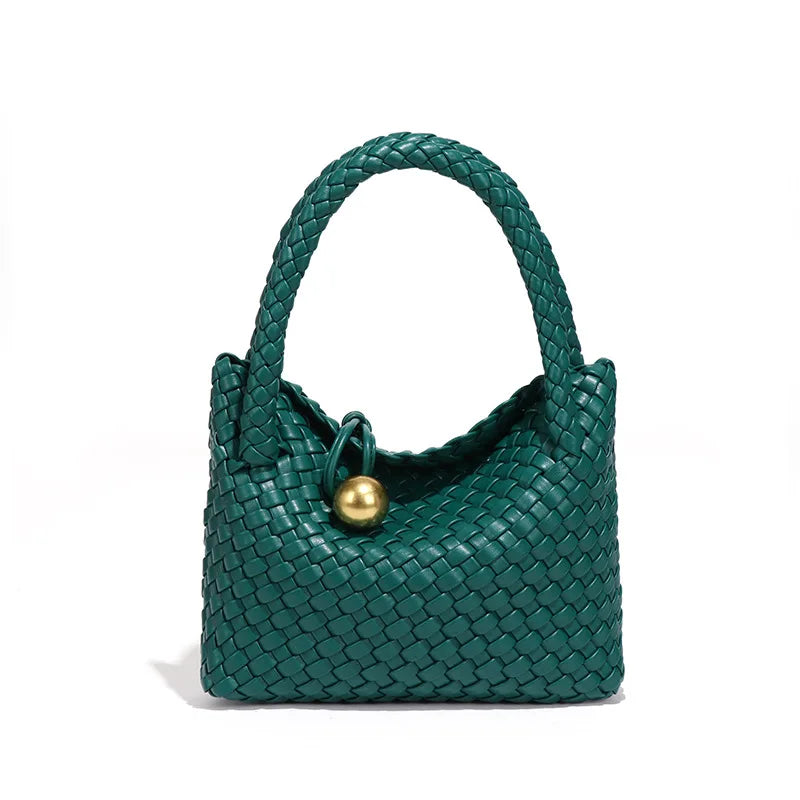 ASTRID™ | ELEGANTE VEVET MED GULLDETALJER