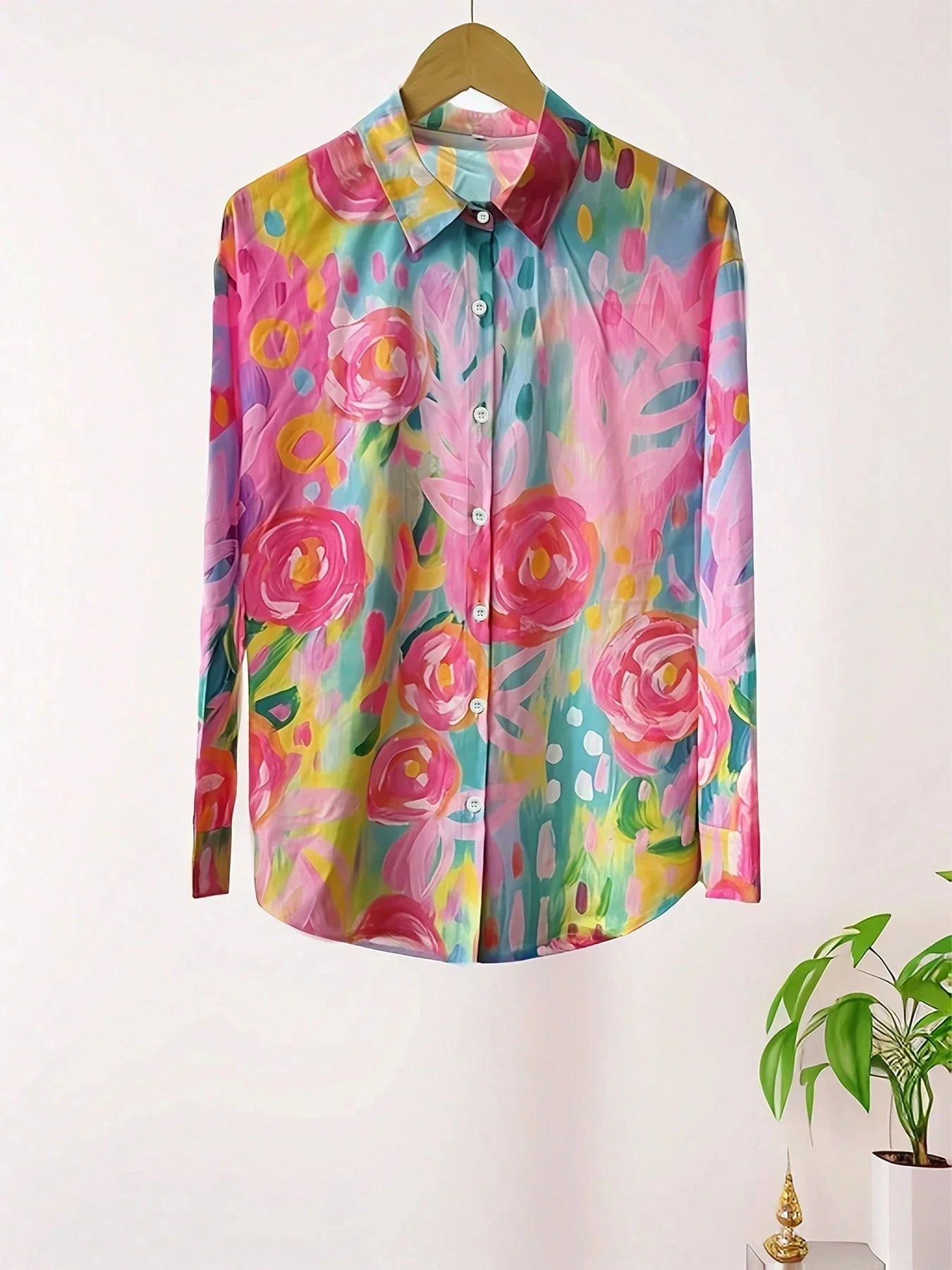 Annika | Fargerik bluse med lekent print