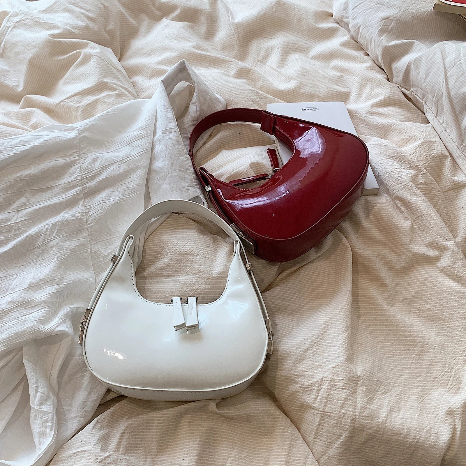 bella™ – vintage halvmåne skulderveske