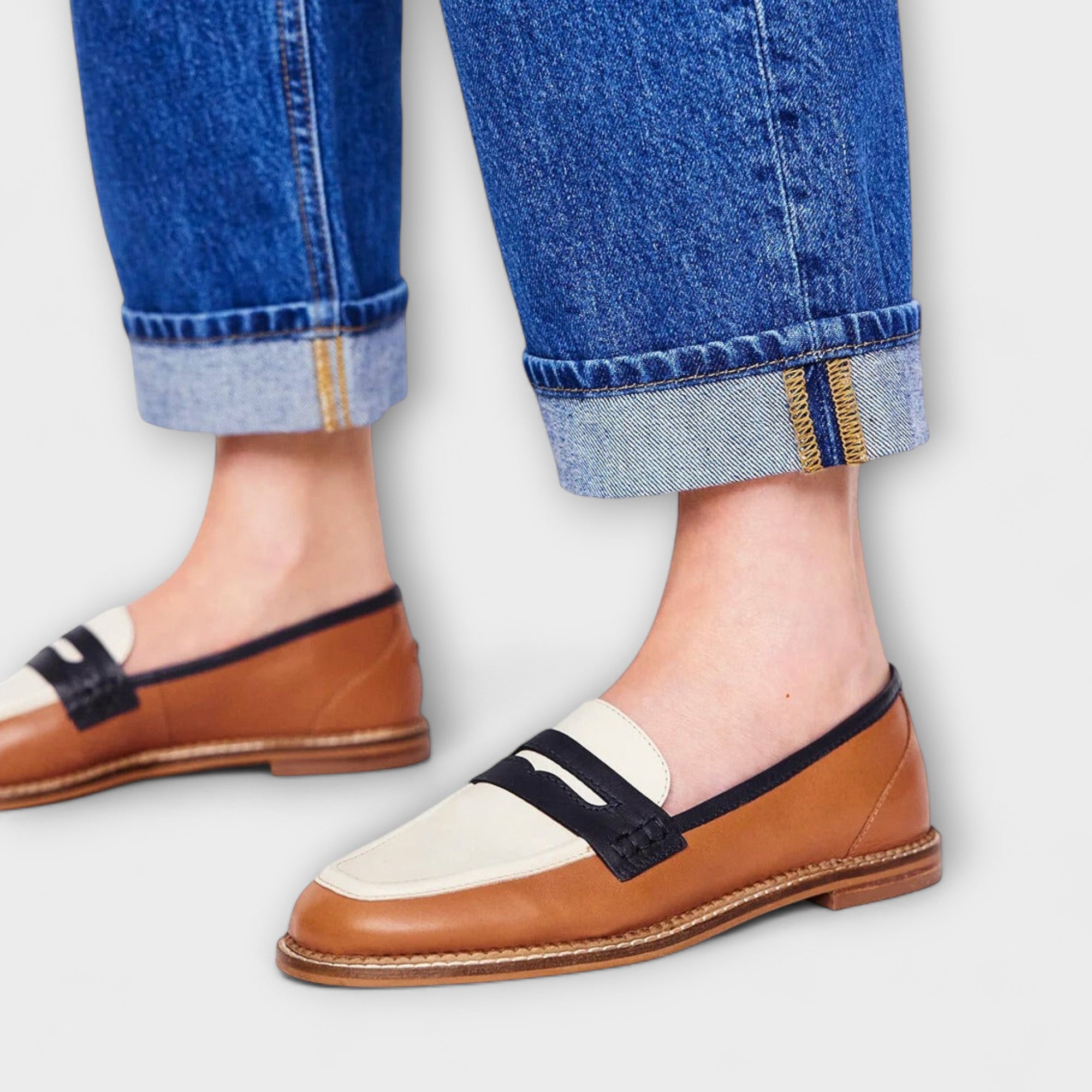 Oceane – Brun Loafer med rund tå og fargeblokkdesign